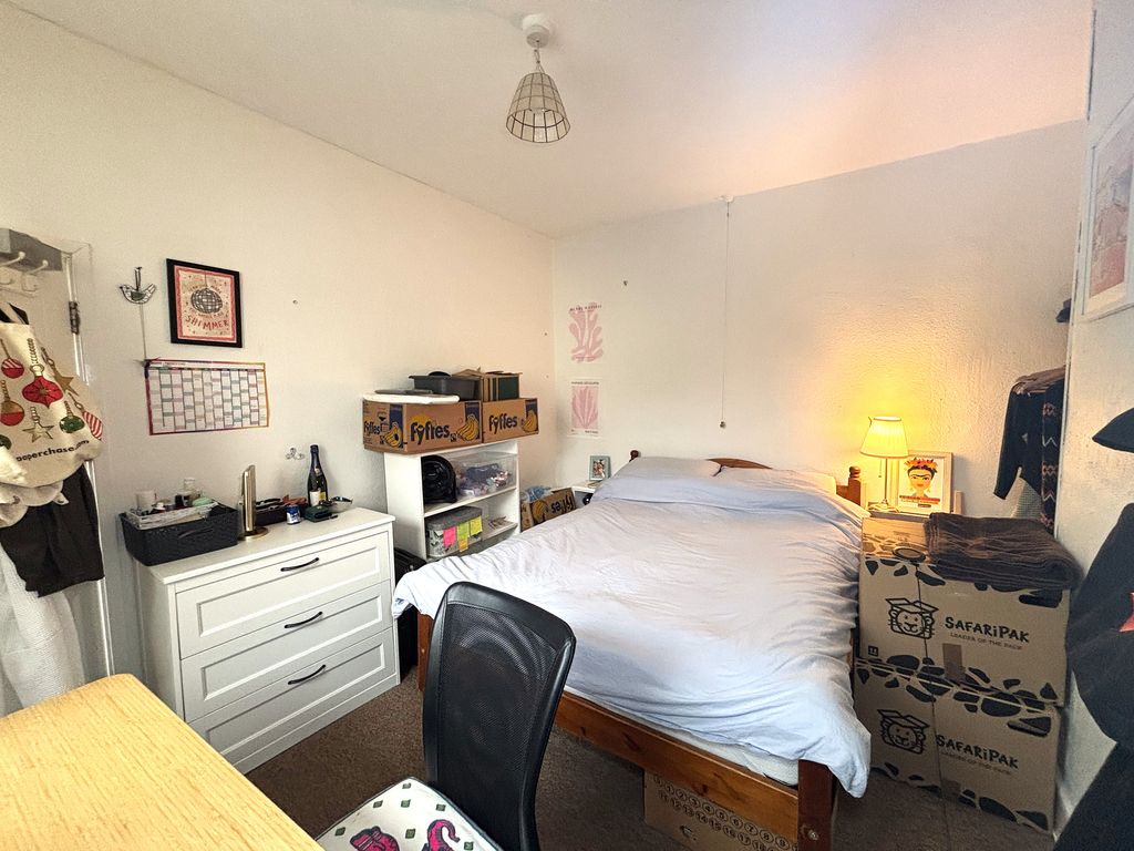 Property photo 3 of 14 Bedroom