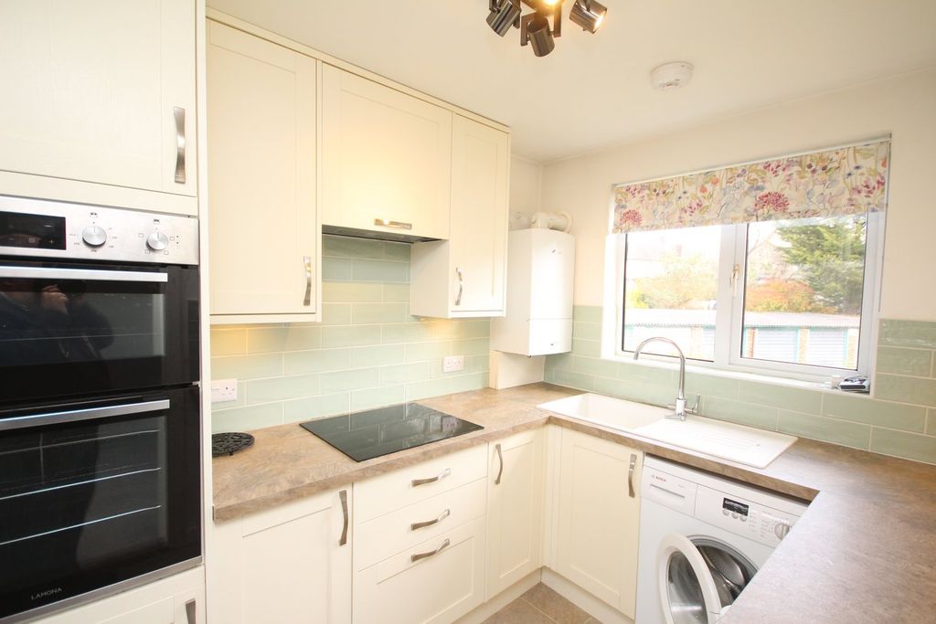 Additional image 6 of 2 bed flat for saleIcknield Green, Letchworth Garden City SG6