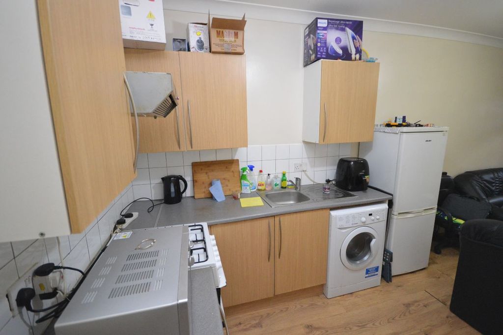 Property photo 2 of 6