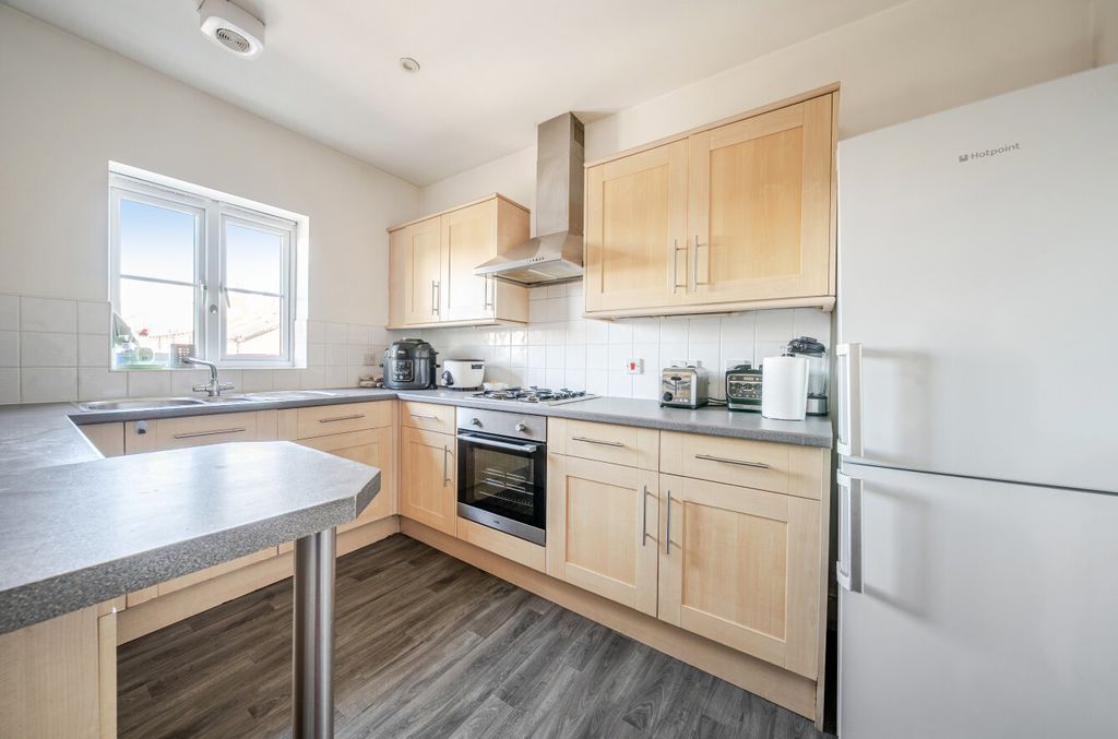 Property photo 3 of 15 Breakfast Kitchen