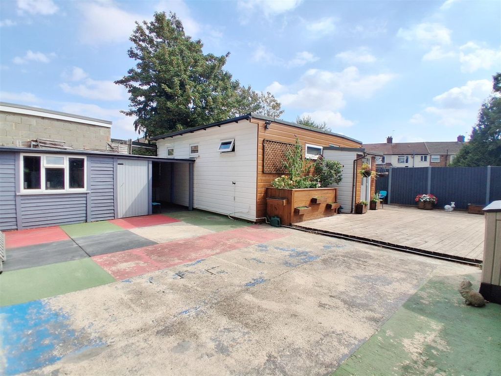 Property photo 3 of 37 31