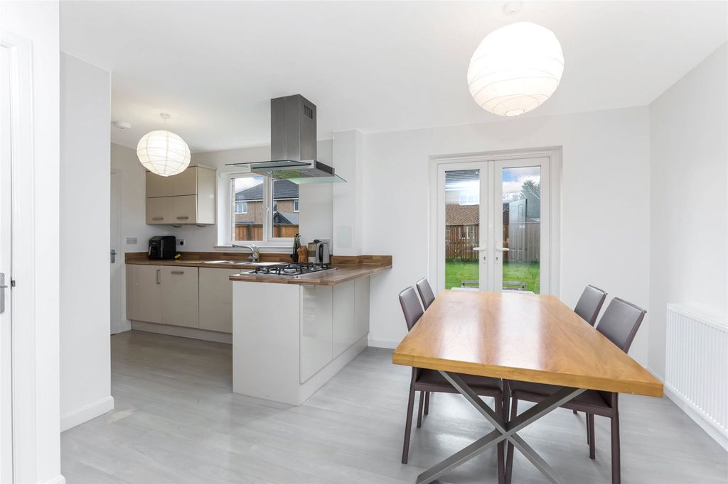 Property photo 3 of 25 Picture No. 10