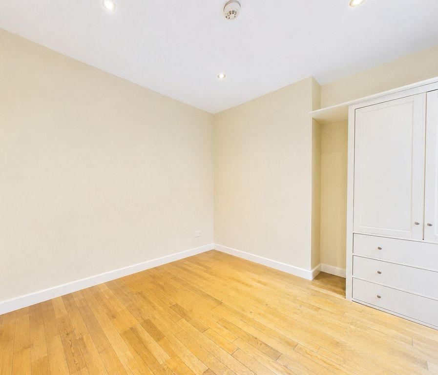 Property photo 3 of 9 3663005