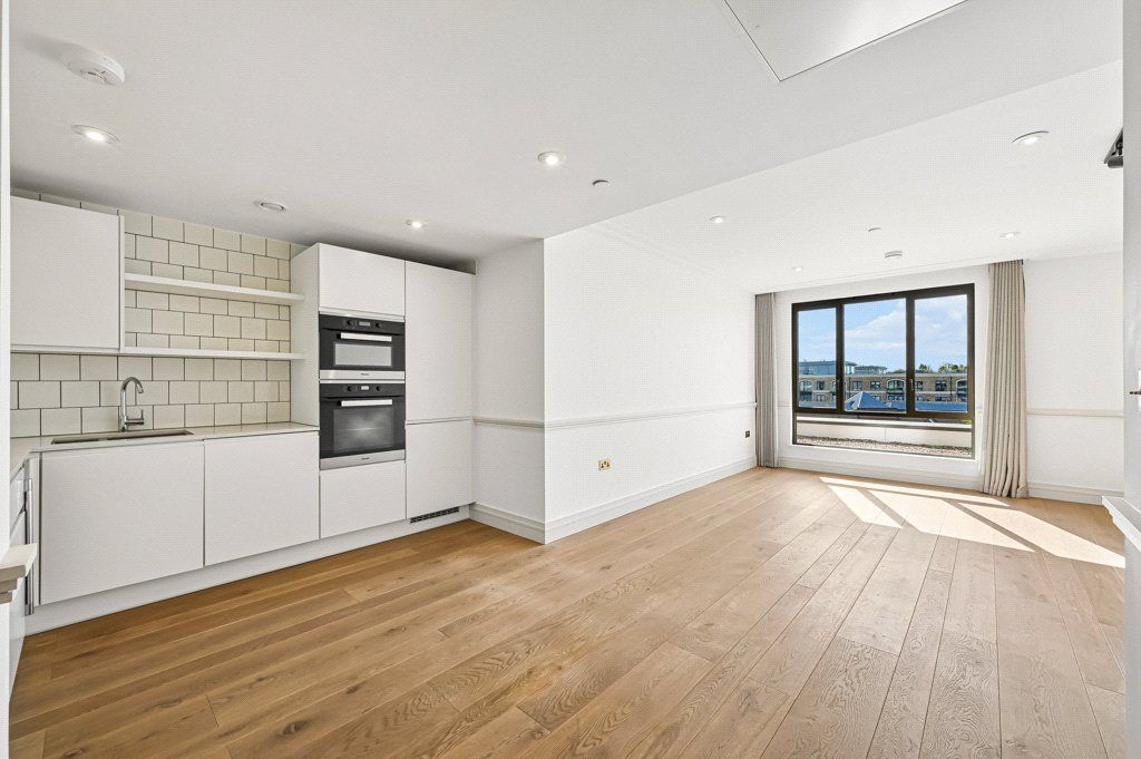 Property photo 1 of 14 Queen's Wharf