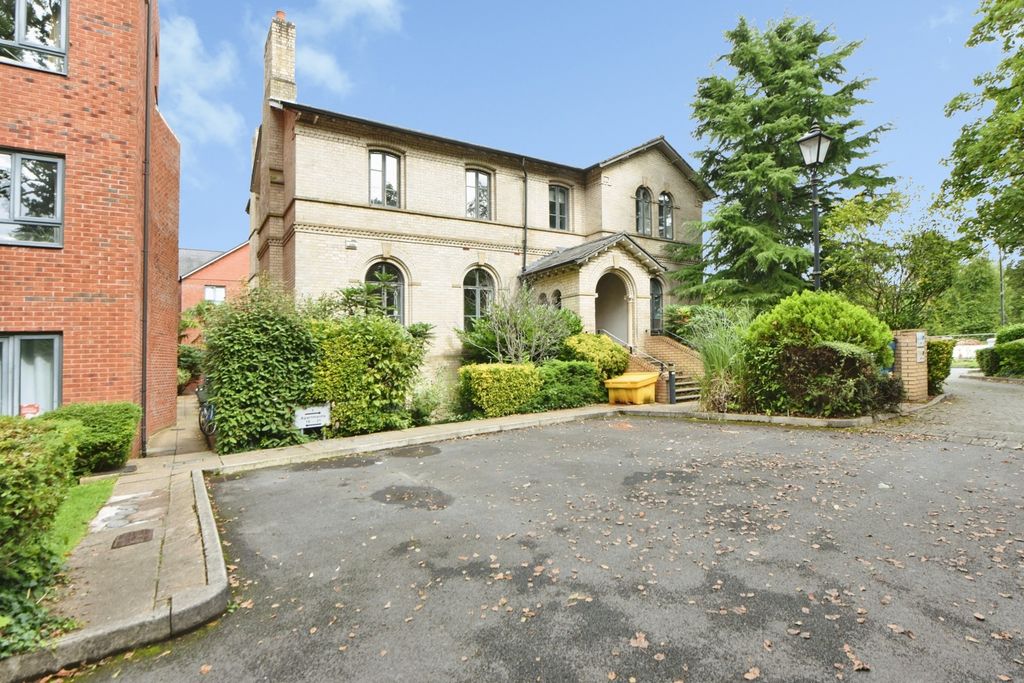 Property photo 1 of 17 Pbox-Img.Jpg