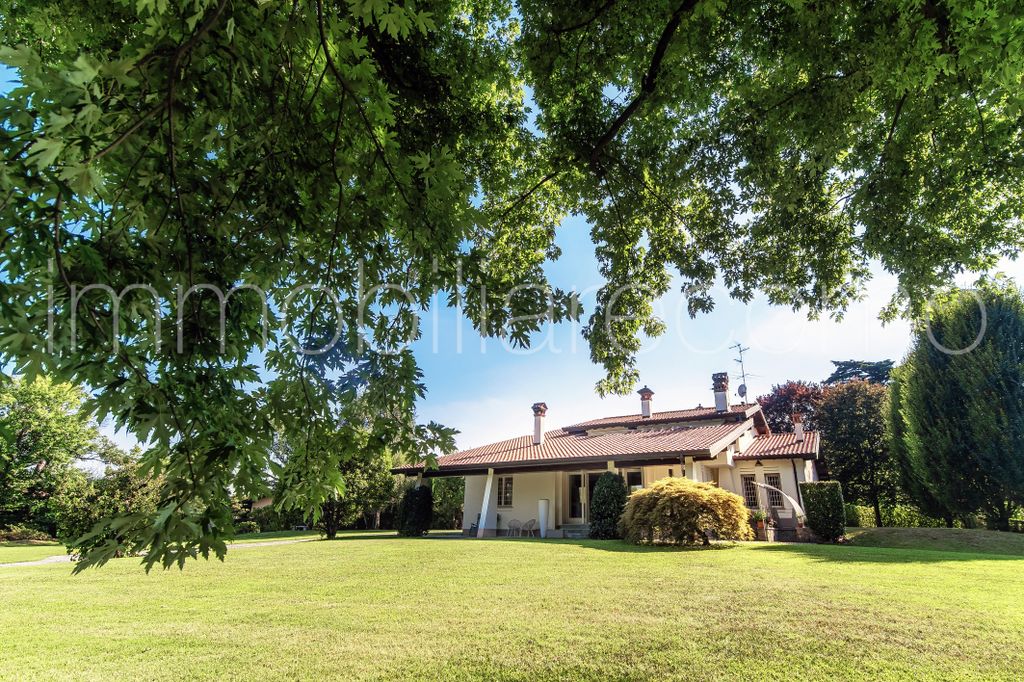Property photo 1 of 56