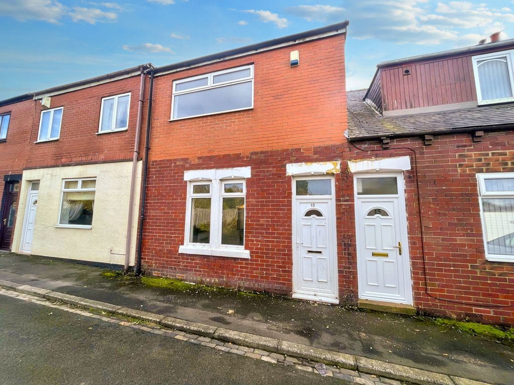 Property photo 1 of 15