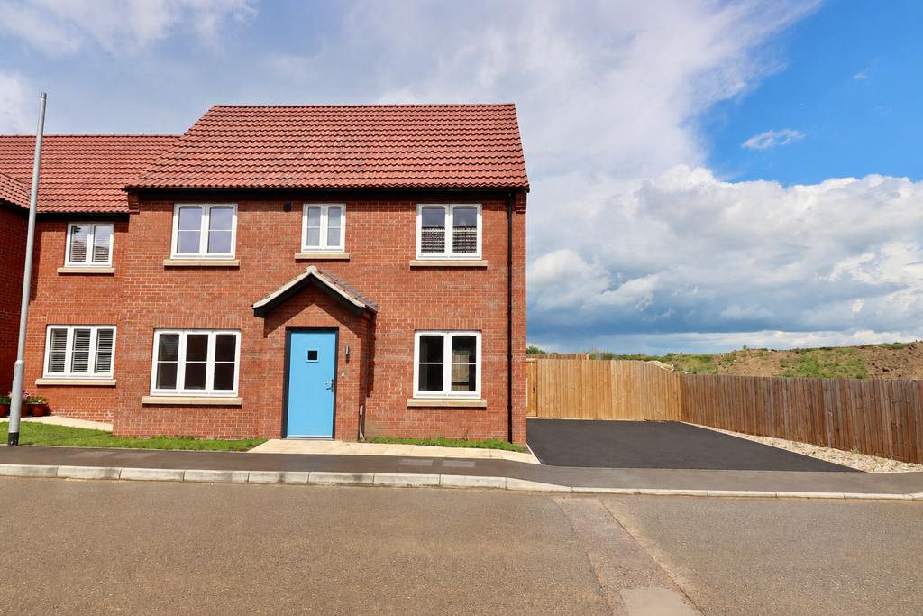 Property photo 1 of 11 C6C70624-2778-4Ae8-8085-61E60Ea20680
