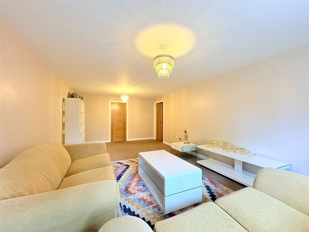 Property photo 2 of 9 Picture No. 09