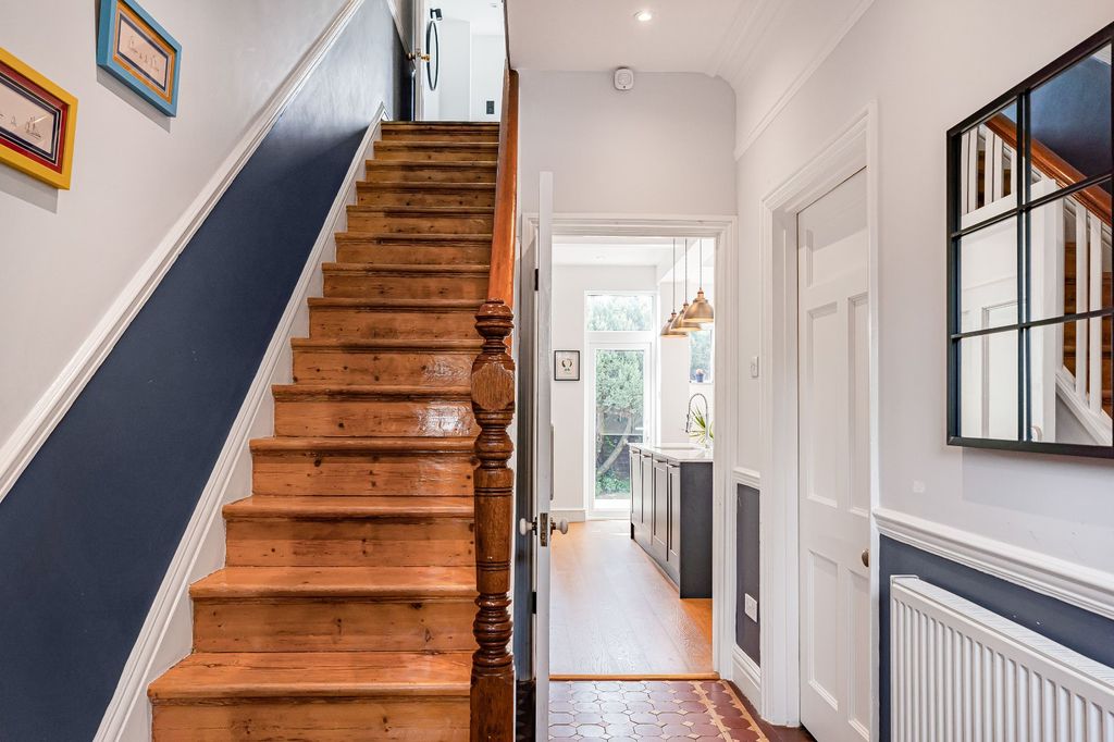 Property photo 2 of 16 Entrance