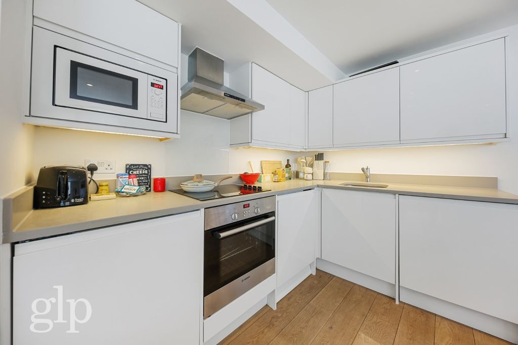 Property photo 2 of 17 3460863