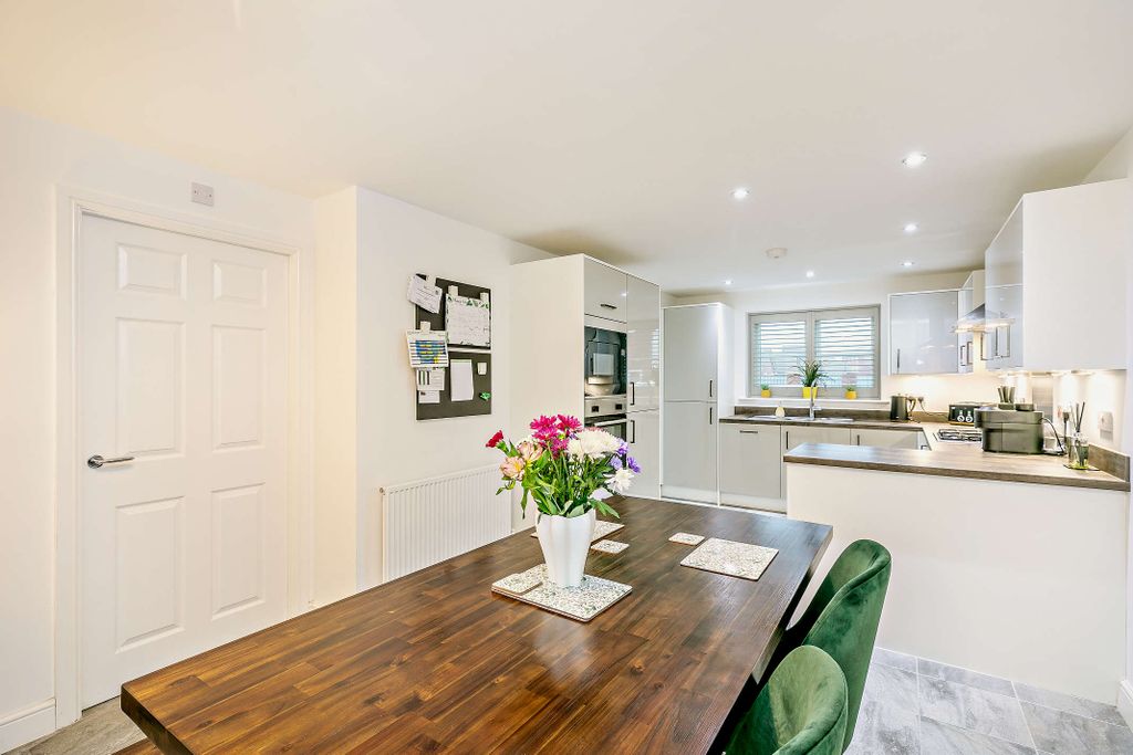 Property photo 2 of 18 Dining
