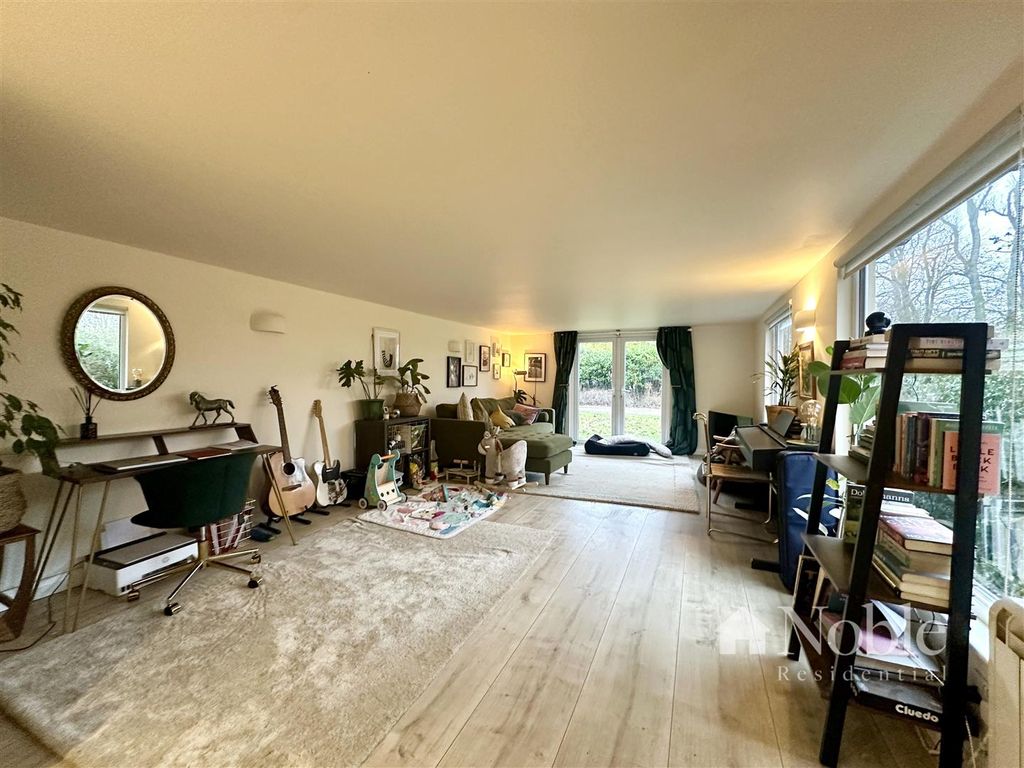 Property photo 2 of 12 Reception Room