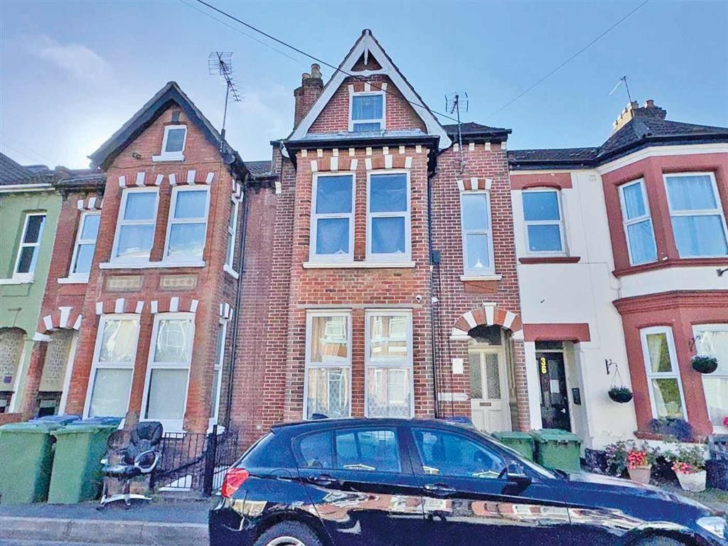 Property photo 1 of 5