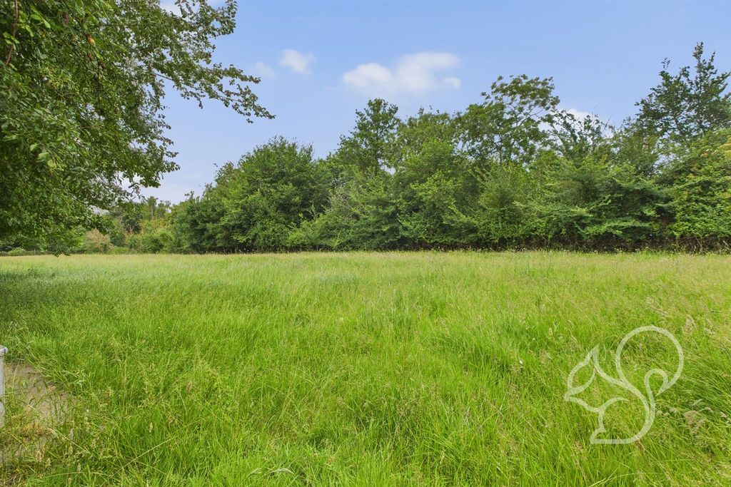 Property photo 3 of 17