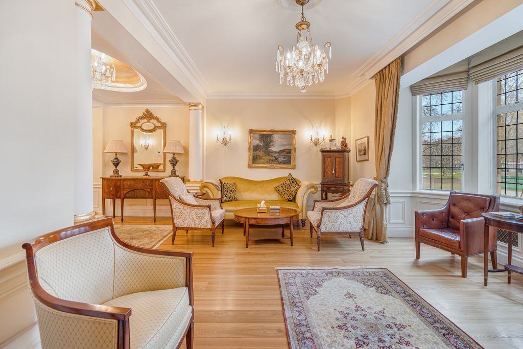 Property photo 2 of 10