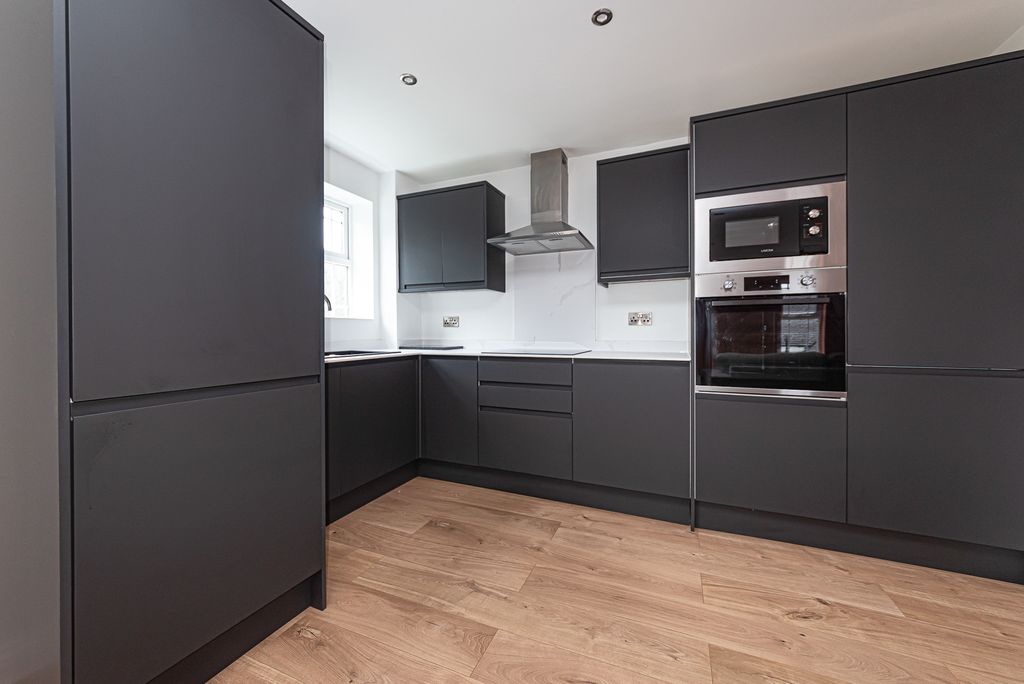 Property photo 2 of 23 15