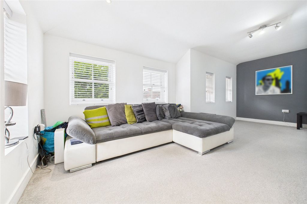 Property photo 2 of 16 Living Room