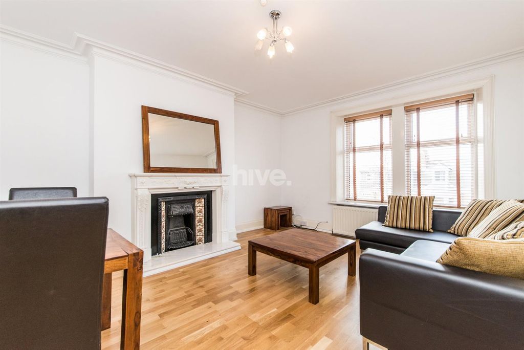 Property photo 3 of 13