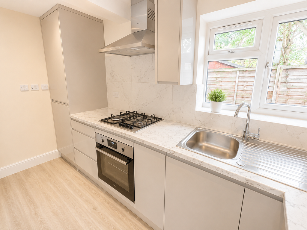 Property photo 2 of 5 Kitchen