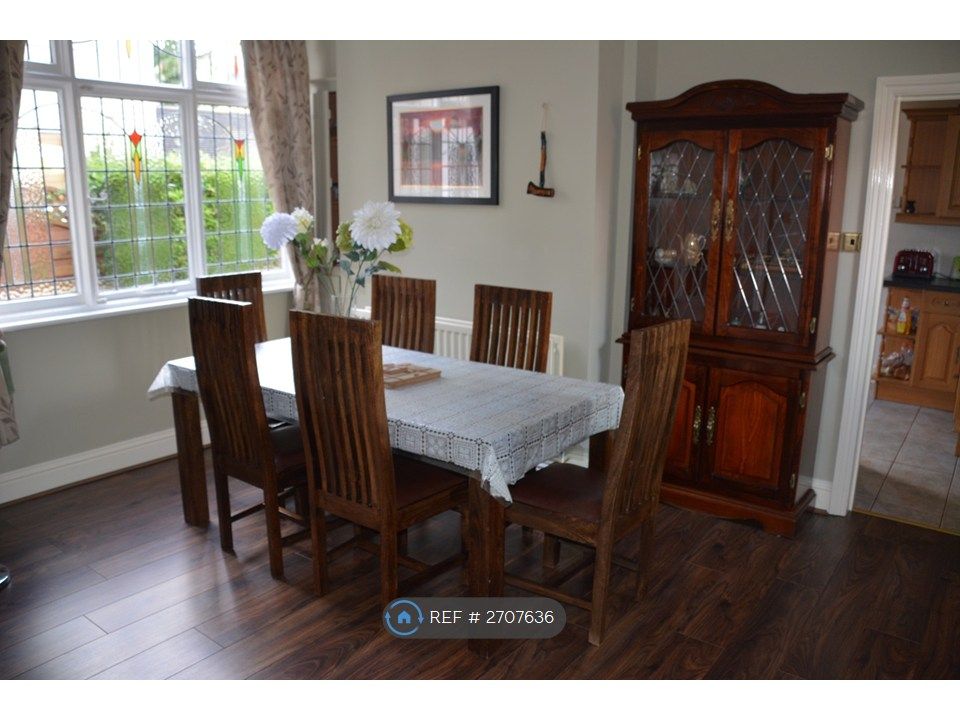 Property photo 3 of 7 Dining Room