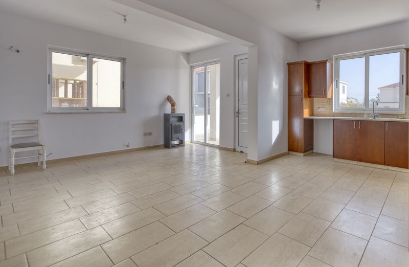 Property photo 3 of 23 Kitchen Lounge Diner