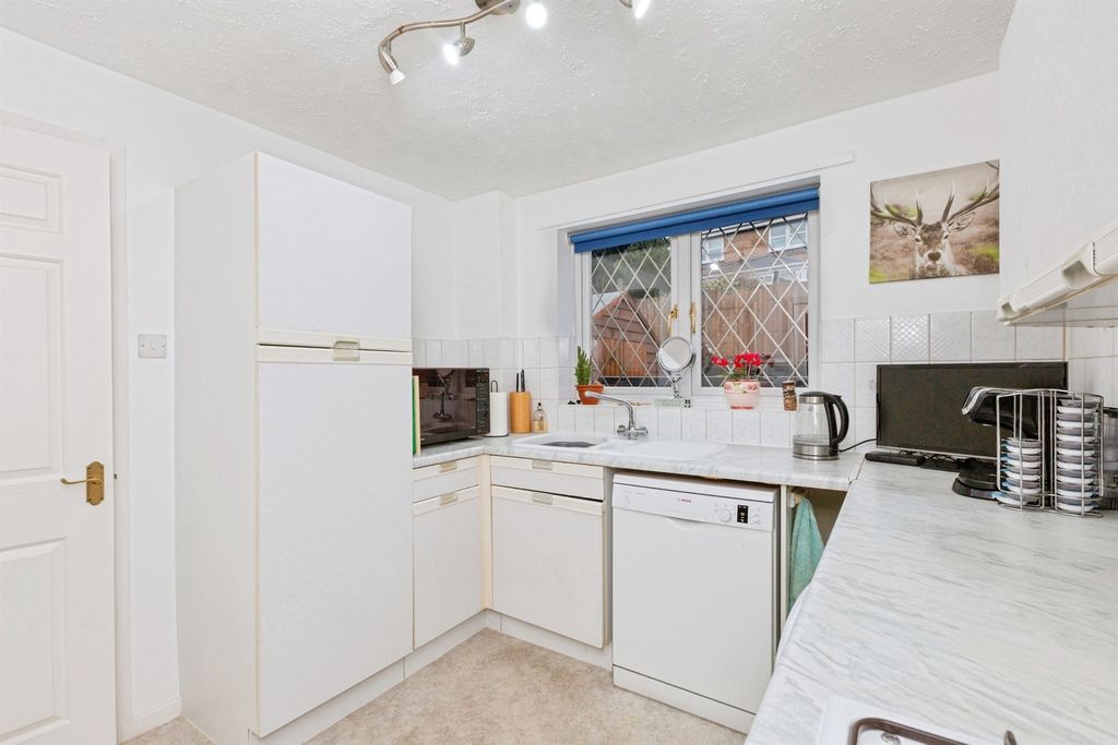 Property photo 3 of 22