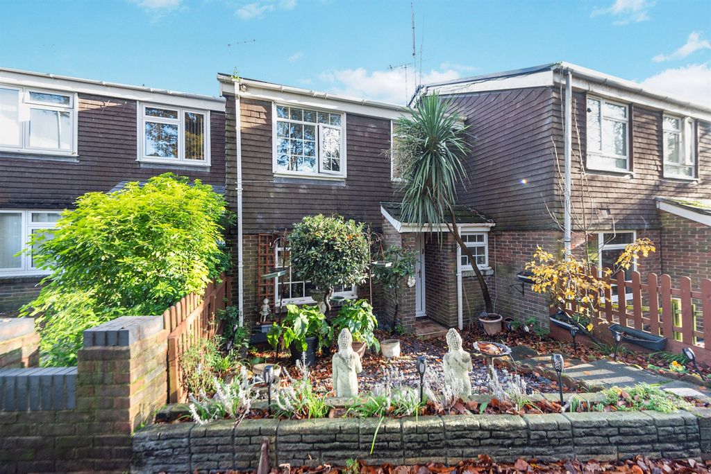 Property photo 1 of 18