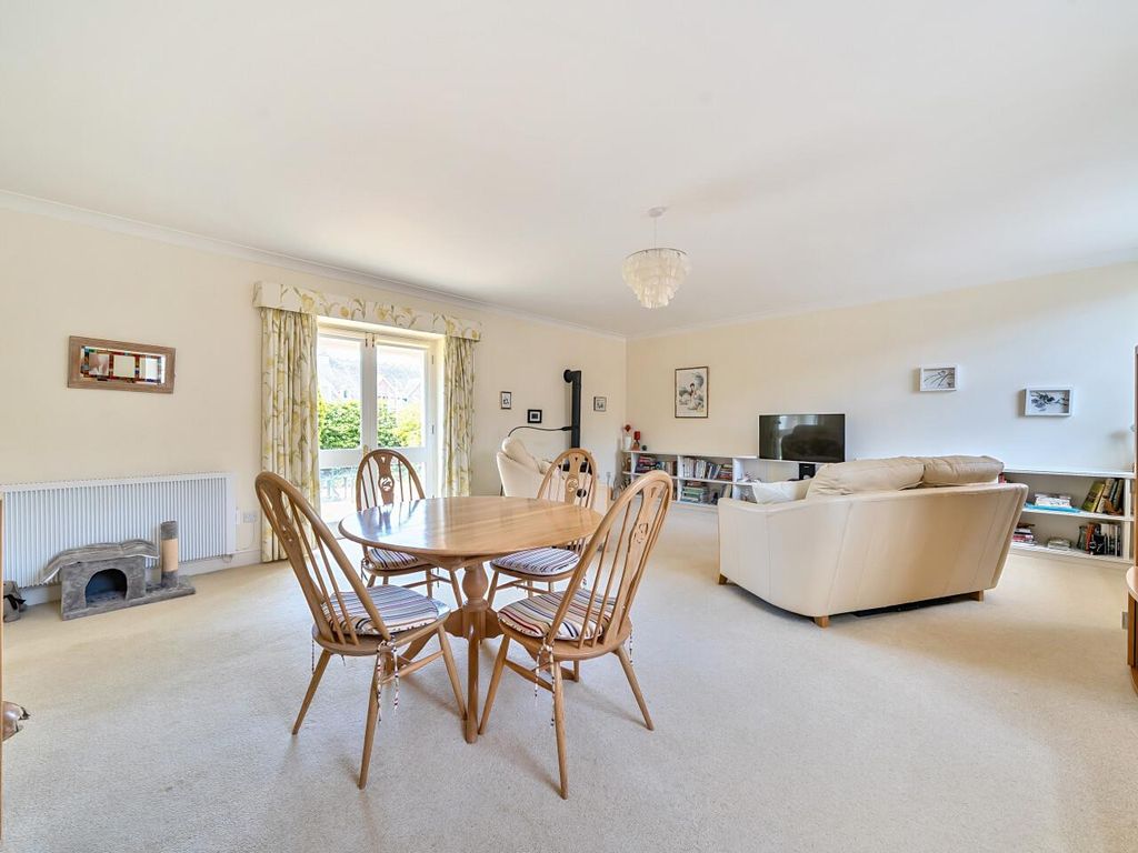 Property photo 2 of 20 Sitting / Dining Room