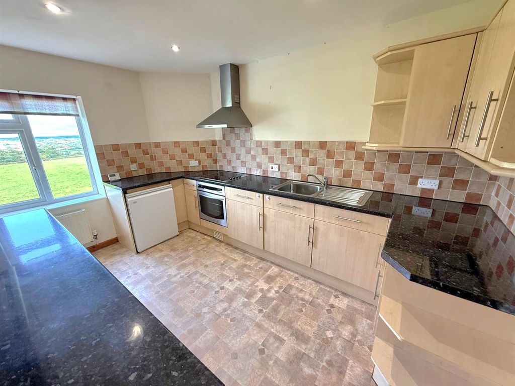 Property photo 2 of 15 Kitchen 2.Jpg