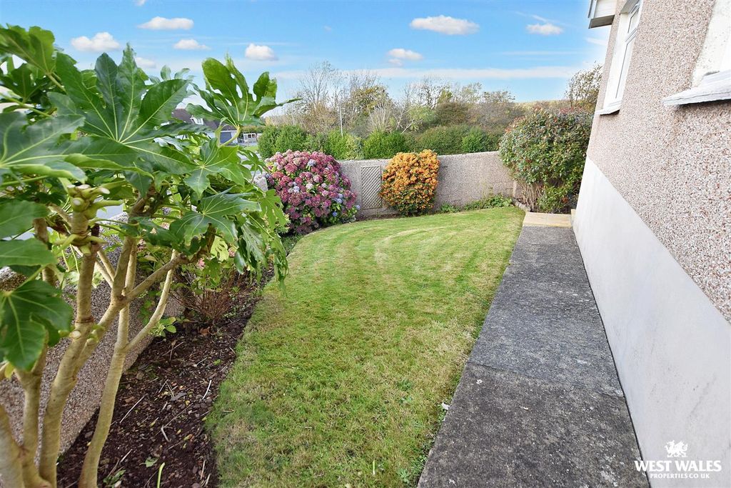 Additional image 19 of 3 bed detached bungalow for saleSilverstream Drive, Hakin, Milford Haven SA73