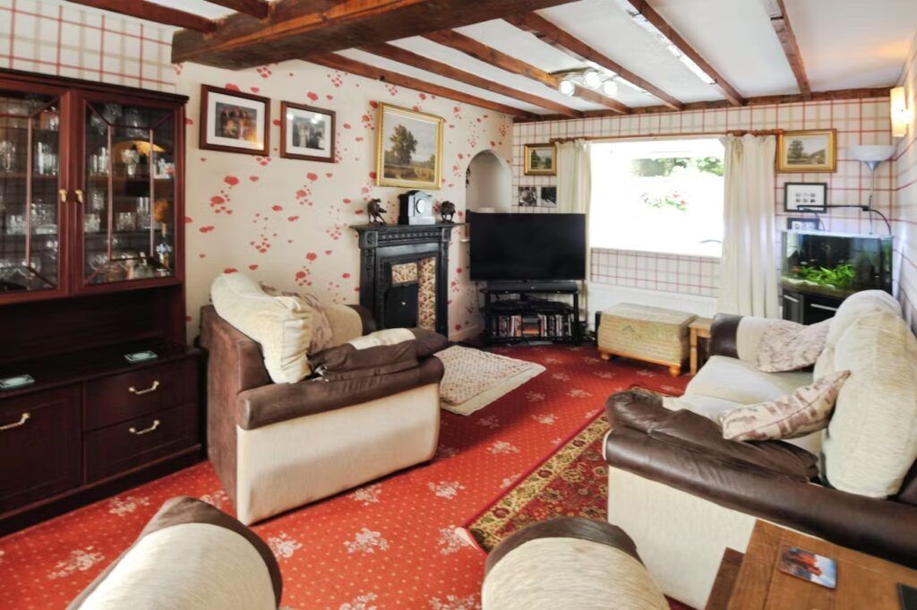 Property photo 2 of 13