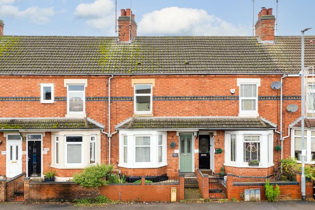 Property photo 2 of 23 198 High Street, Burton Latimer-2.Jpg