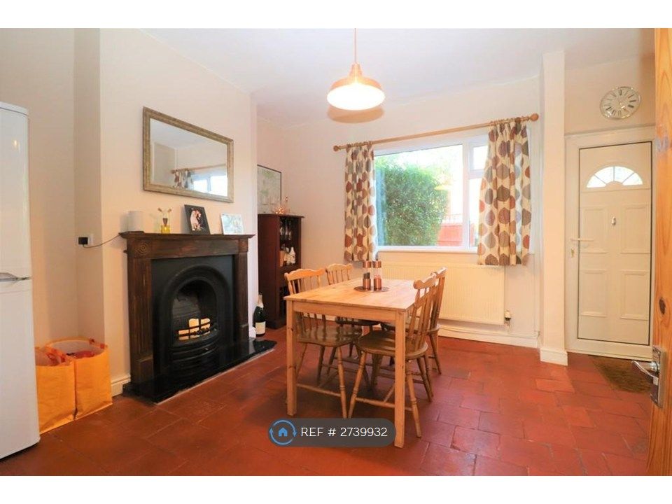 Property photo 2 of 8 Kitchen/Dining