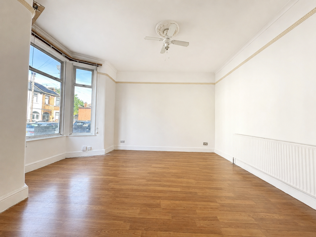 Property photo 2 of 6 35B92d54-3725-485c-A500-B63ee4B7A4Cf