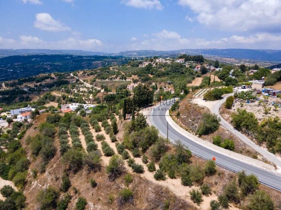 Property photo 3 of 5