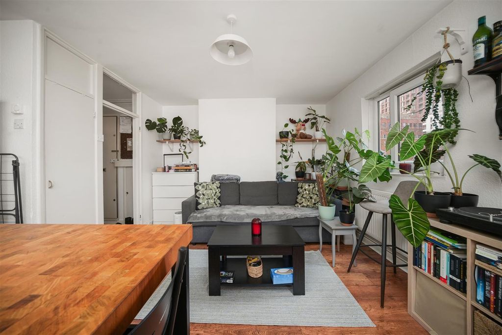 Property photo 3 of 10 3.Jpg