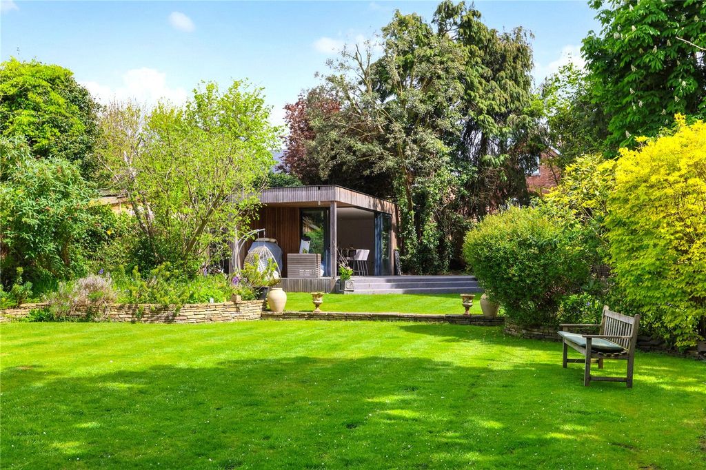 Property photo 3 of 18 Picture No. 19