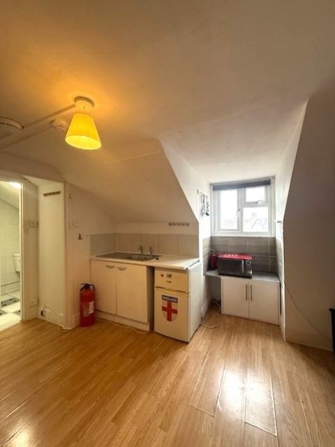 Property photo 1 of 4 3