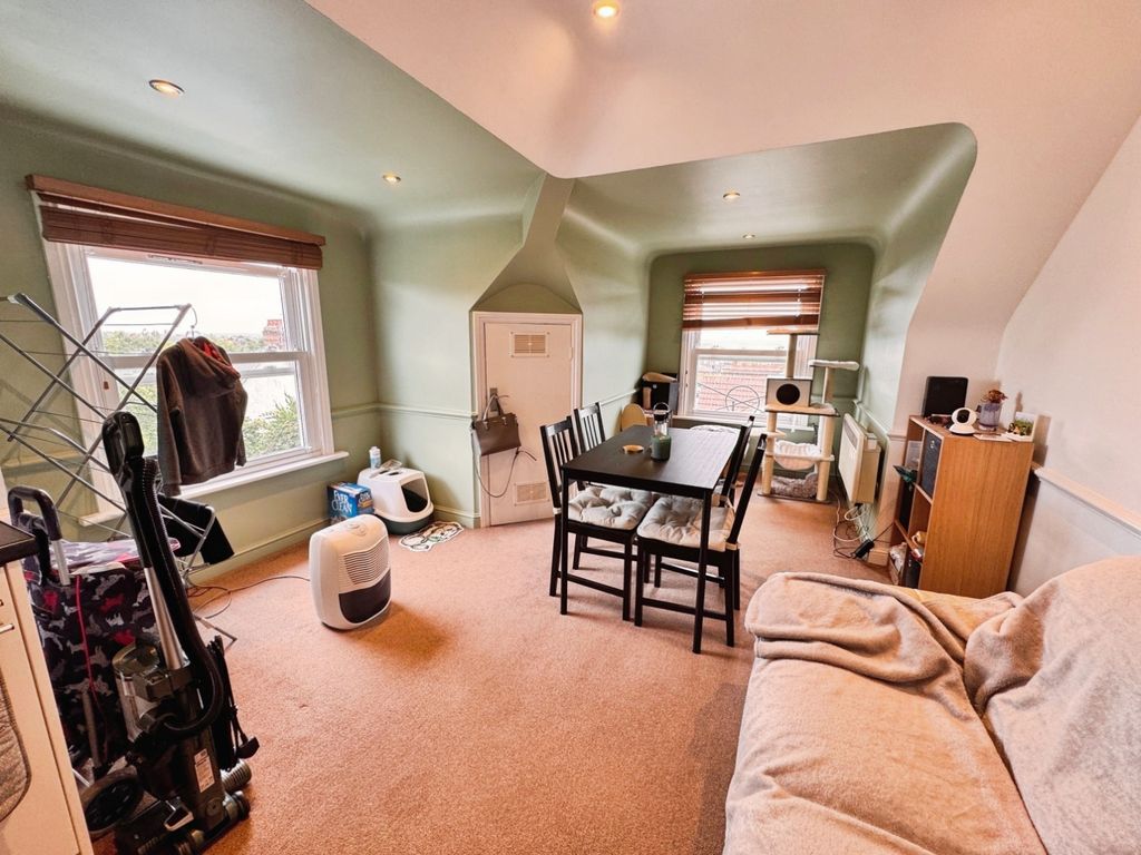 Property photo 2 of 11 Living Room