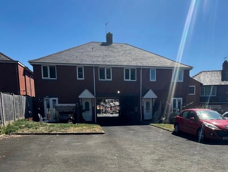 Property photo 2 of 10 4Bade791-F3A7-4883-B9Fc-A79287642E3E