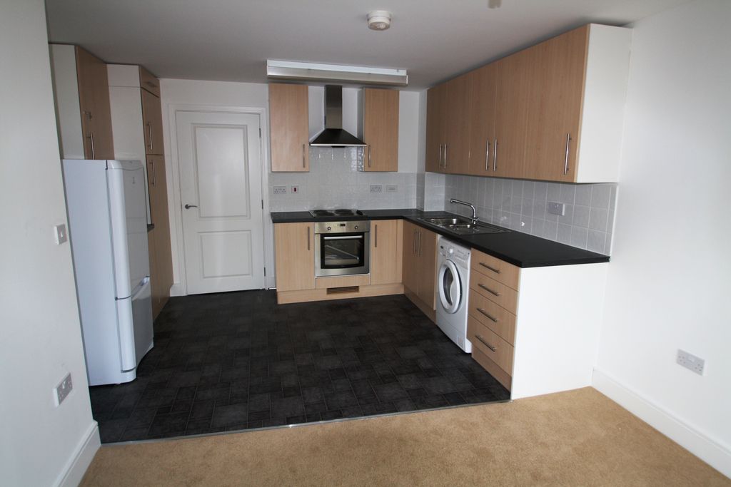 Property photo 2 of 6