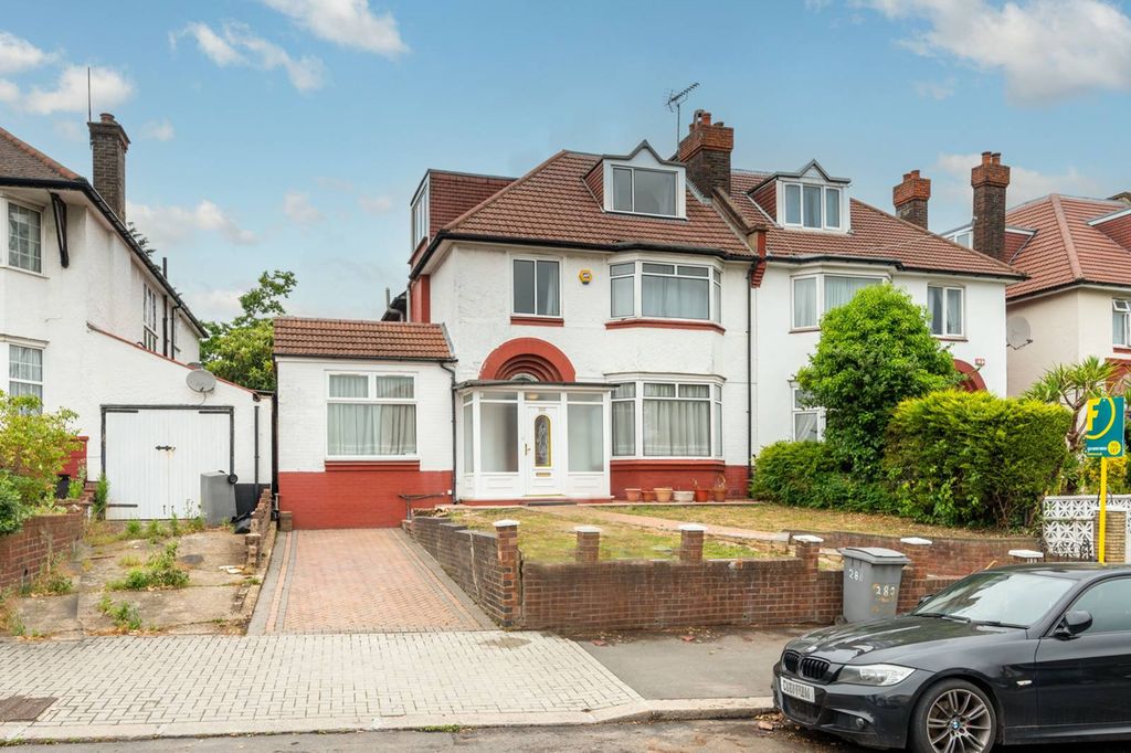 Property photo 1 of 16