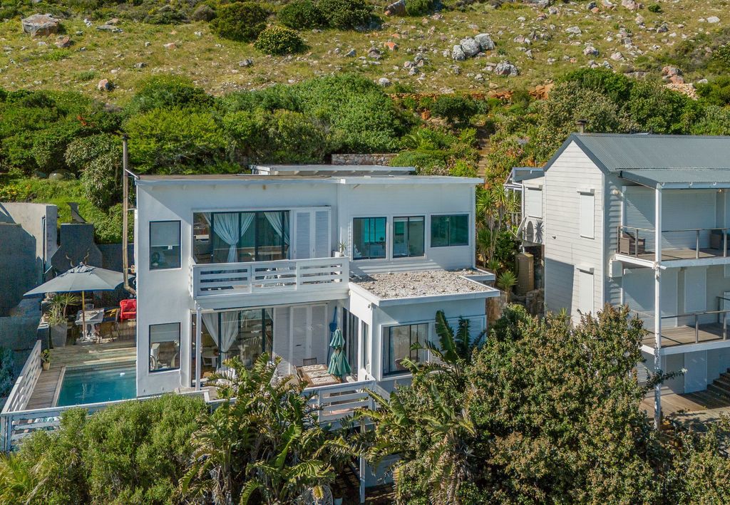 Property photo 2 of 34 Fh1734944