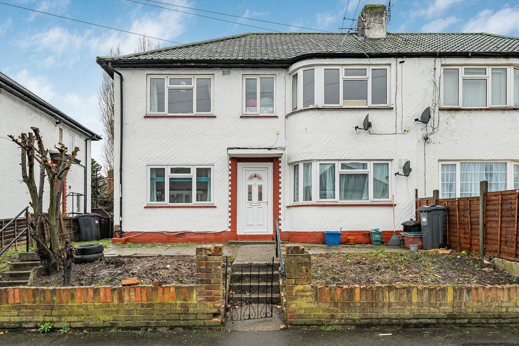 Property photo 1 of 5