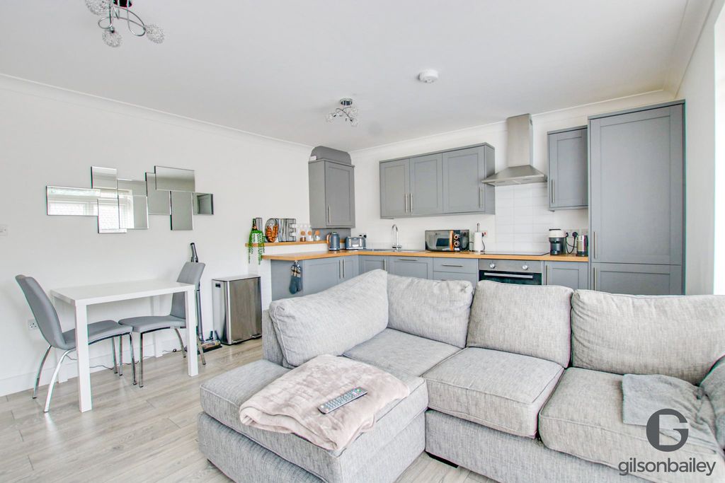 Property photo 3 of 8 Img_8136-Img_8138-2