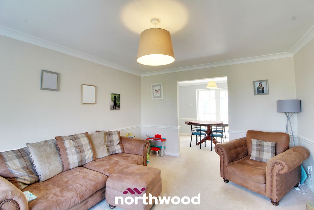 Property photo 1 of 28