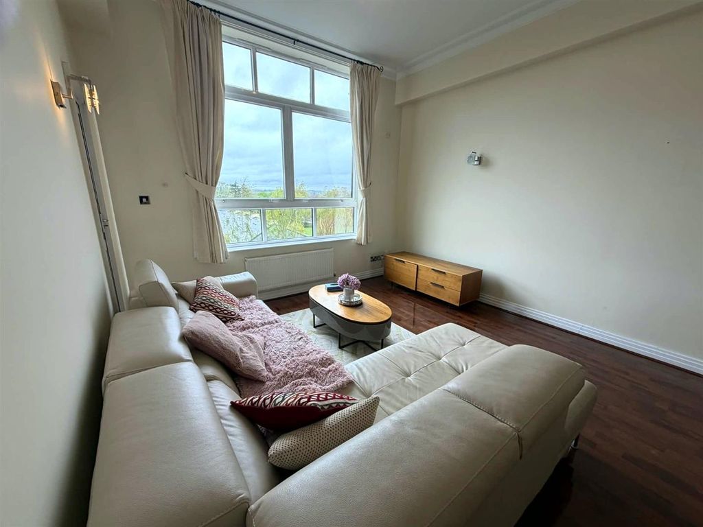 Property photo 3 of 18 A859c14c-1F08-4Fd7-8149-90787402914E.Jpg