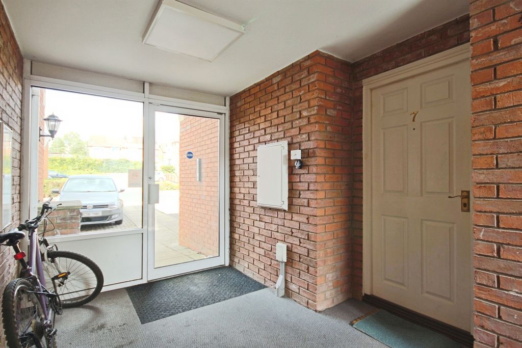 Property photo 3 of 14