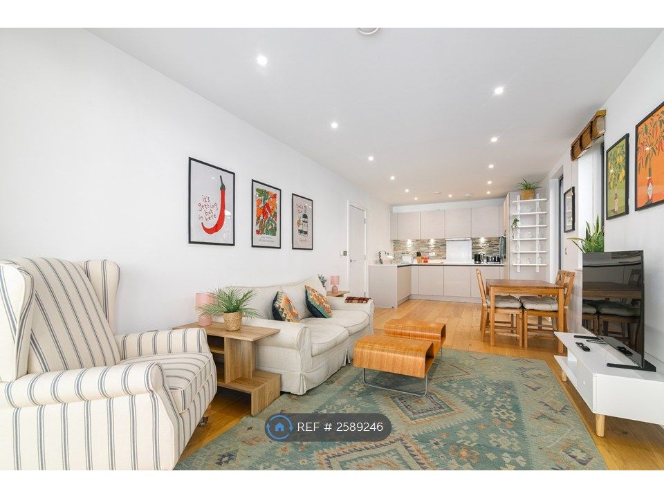 Property photo 2 of 22